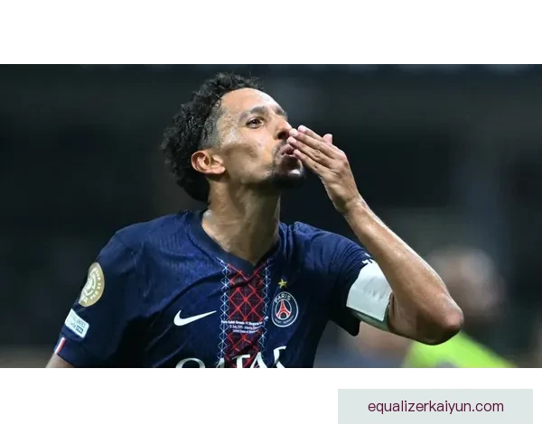 马尔基尼奥斯在新赛季展现速度优势,表现稳健引发关注 马尔基尼奥斯在新赛季展现速度优势,表现稳健引发关注